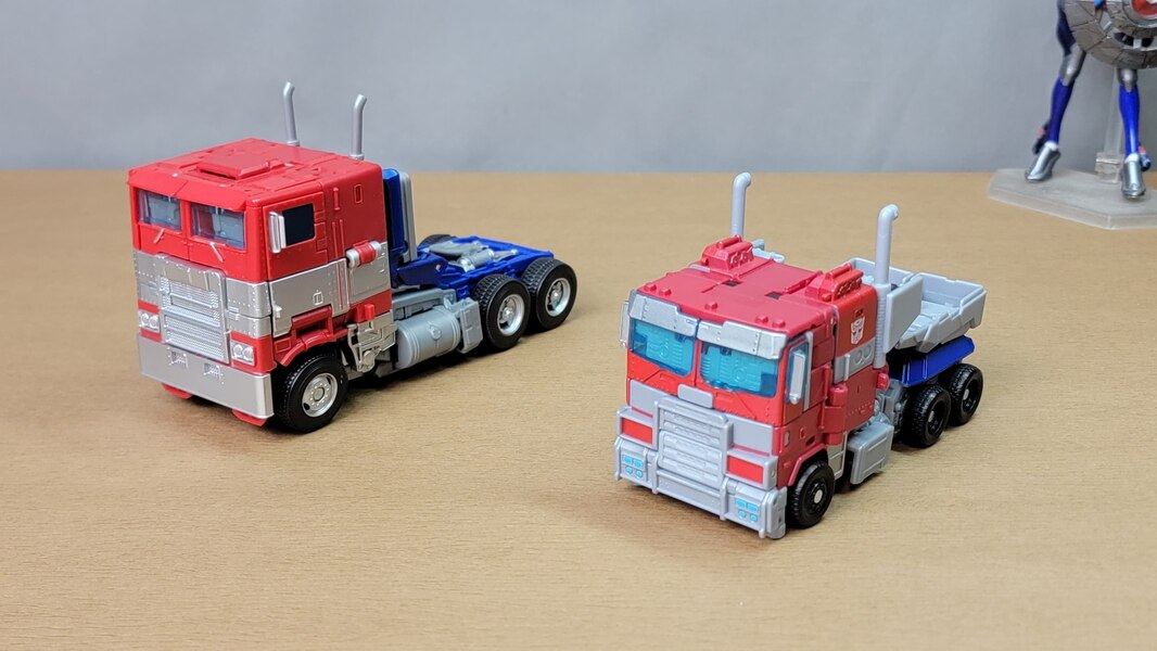 In Hand Image Of Rise Of The Beasts Mainline Optimus Prime Voyager Toy  (21 of 27)